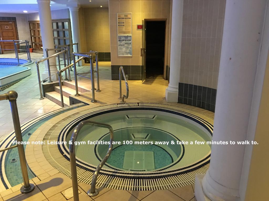 Halebarns Guesthouse Manchester Airport (Adults Only) Ringway Dış mekan fotoğraf