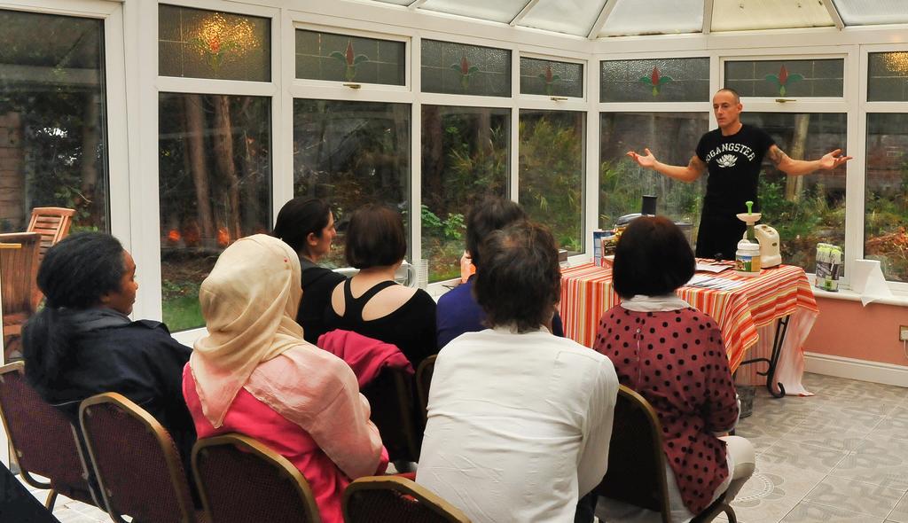 Halebarns Guesthouse Manchester Airport (Adults Only) Ringway Dış mekan fotoğraf