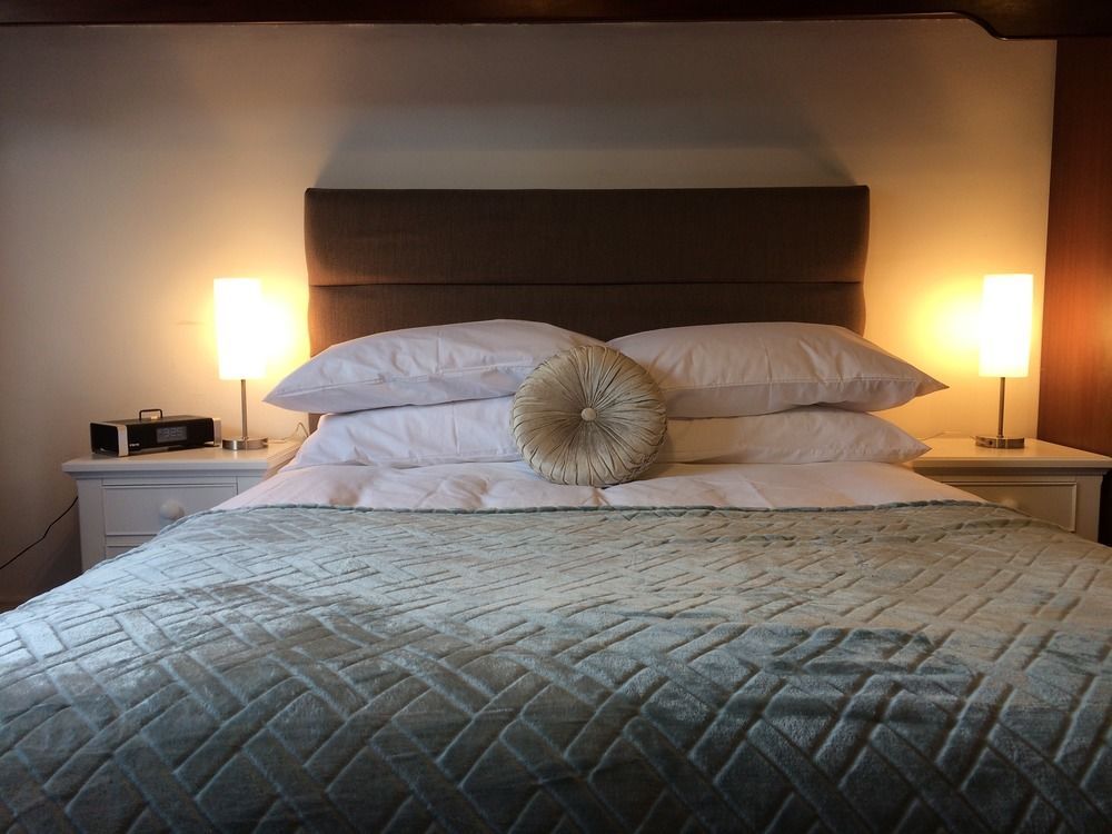Halebarns Guesthouse Manchester Airport (Adults Only) Ringway Dış mekan fotoğraf