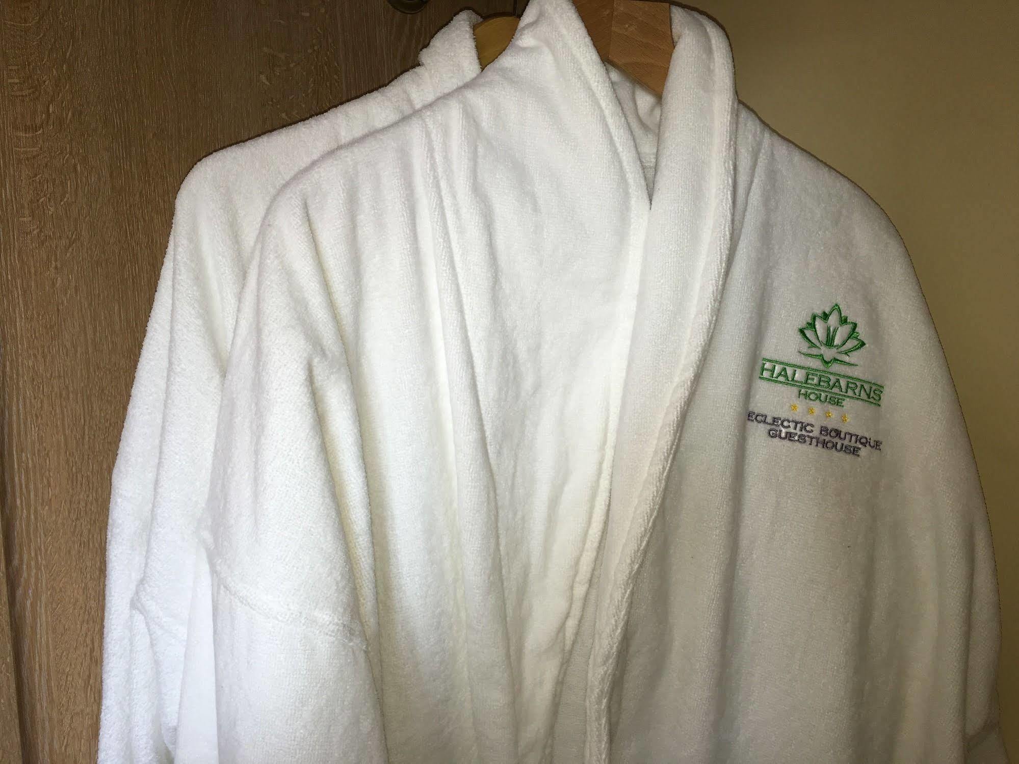 Halebarns Guesthouse Manchester Airport (Adults Only) Ringway Dış mekan fotoğraf