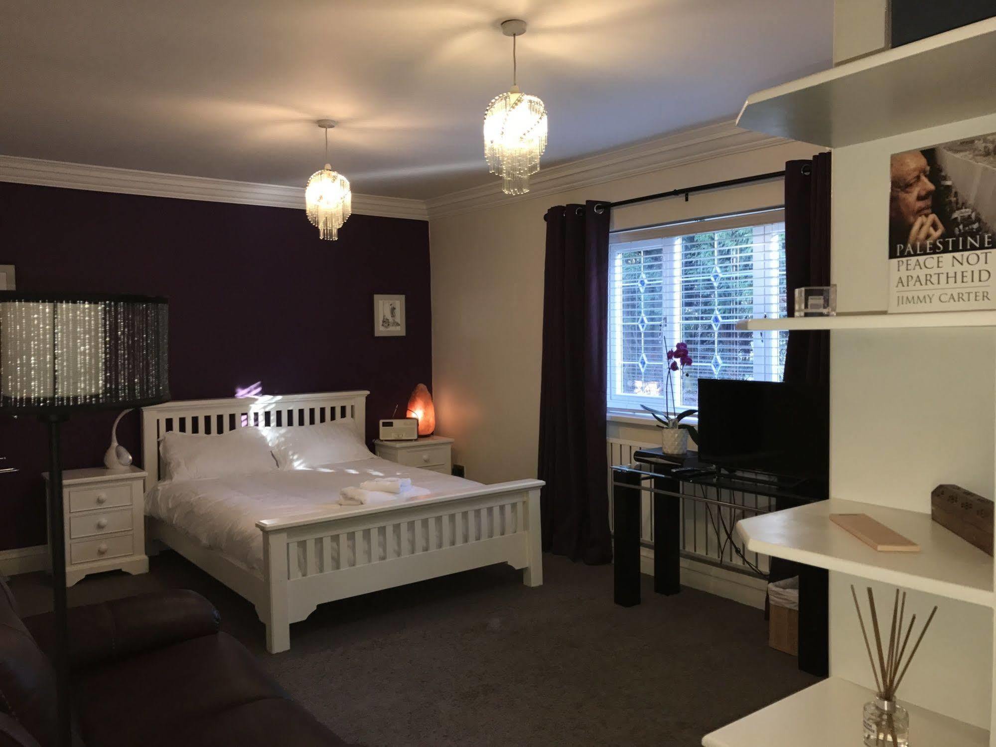 Halebarns Guesthouse Manchester Airport (Adults Only) Ringway Dış mekan fotoğraf